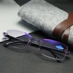 ⚡LAST DAY RM 19.9🔥2024 New Sapphire high hardness anti-blue progressive Far And Near Dual-Use Reading Glasses✨