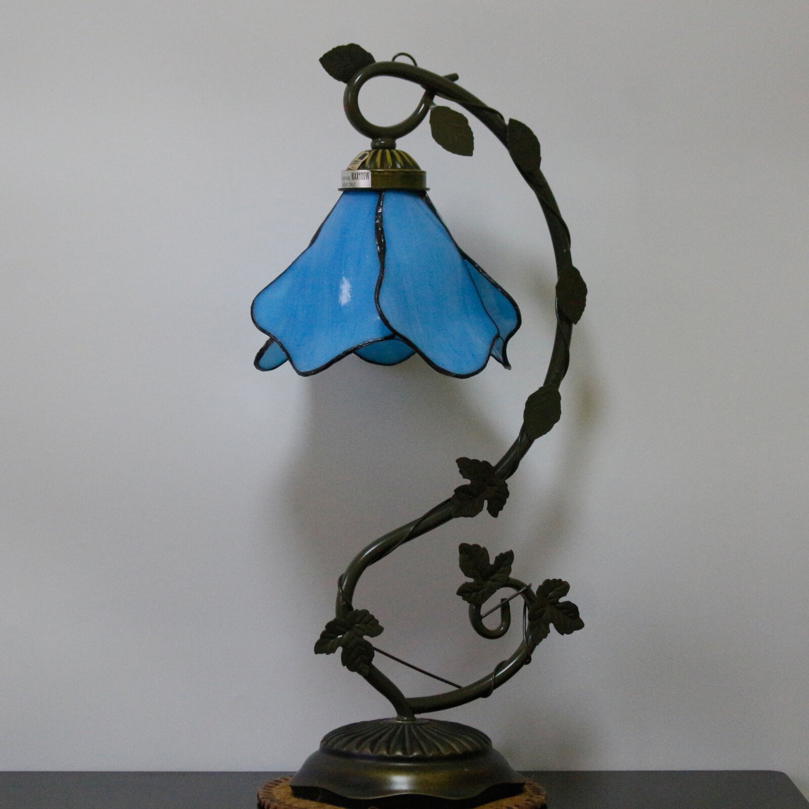 Alfonsa 21'' Antique Tiffany Lamp